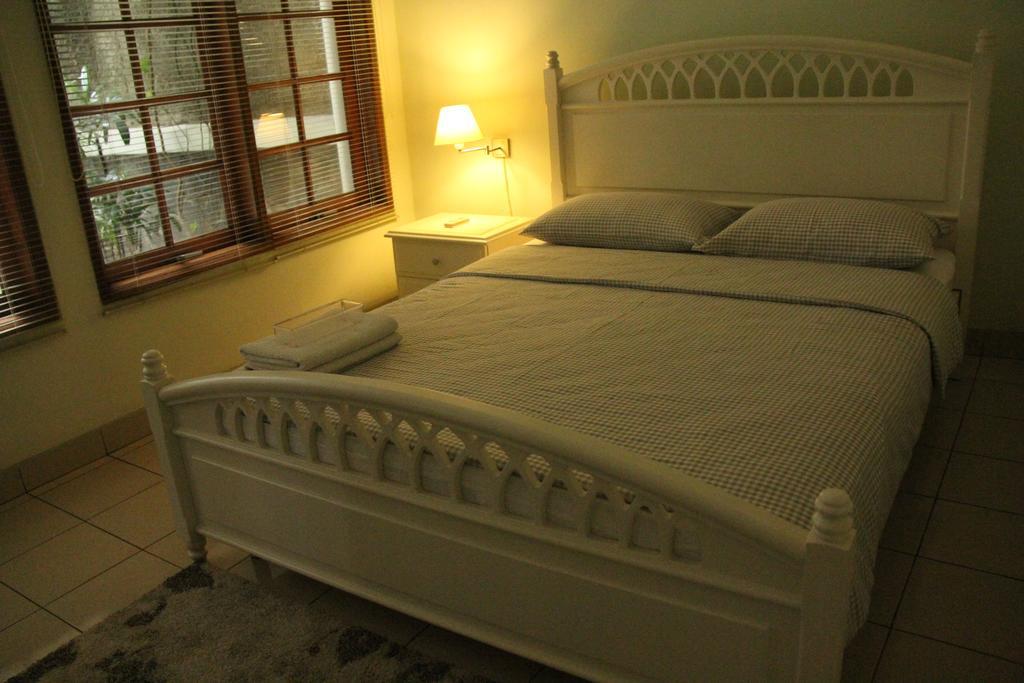 Bed And Breakfast Tomang Jakarta