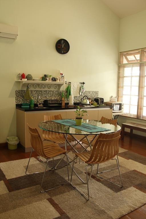 Bed And Breakfast Tomang Jakarta