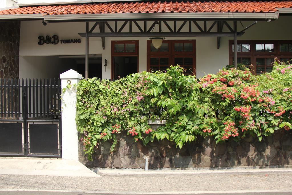Bed And Breakfast Tomang Bed & Breakfast Jakarta